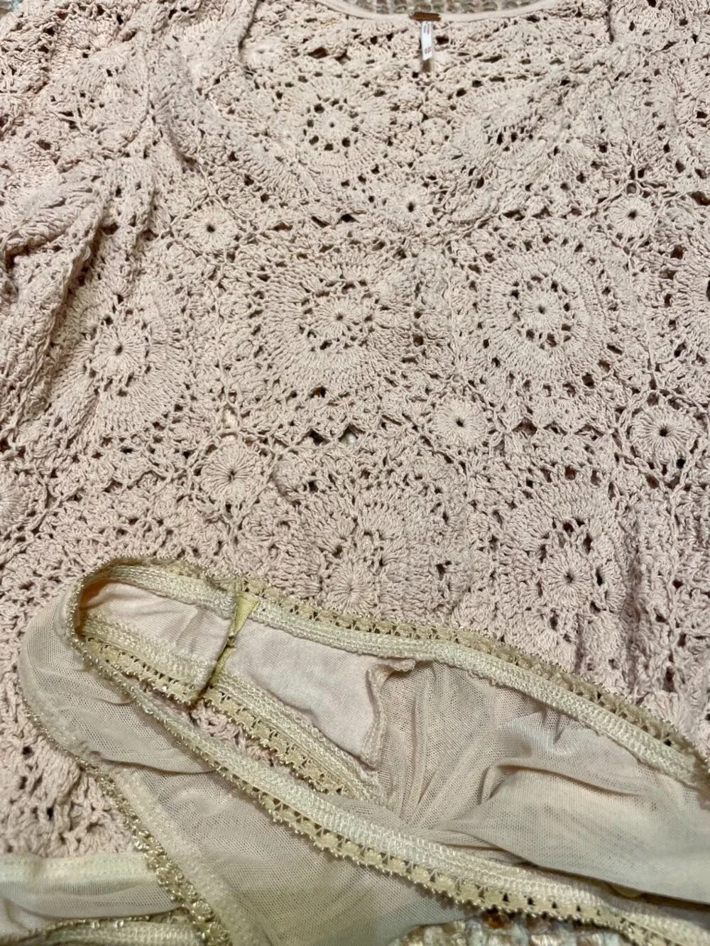 Free People Sand Dune Crochet Puff Sleeve Mesh Bodysuit Top Natural XS EUC